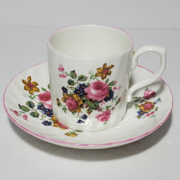 The Butchant Gardens Demitasse Teacup and Saucer Small - Picture 2 of 7
